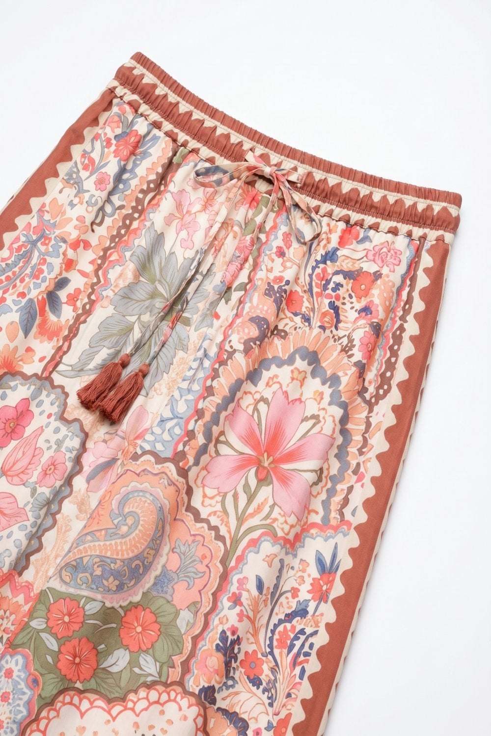 Calças Pantalona em Tecido Leve, Padrão Floral Multicolor, Cintura Larga