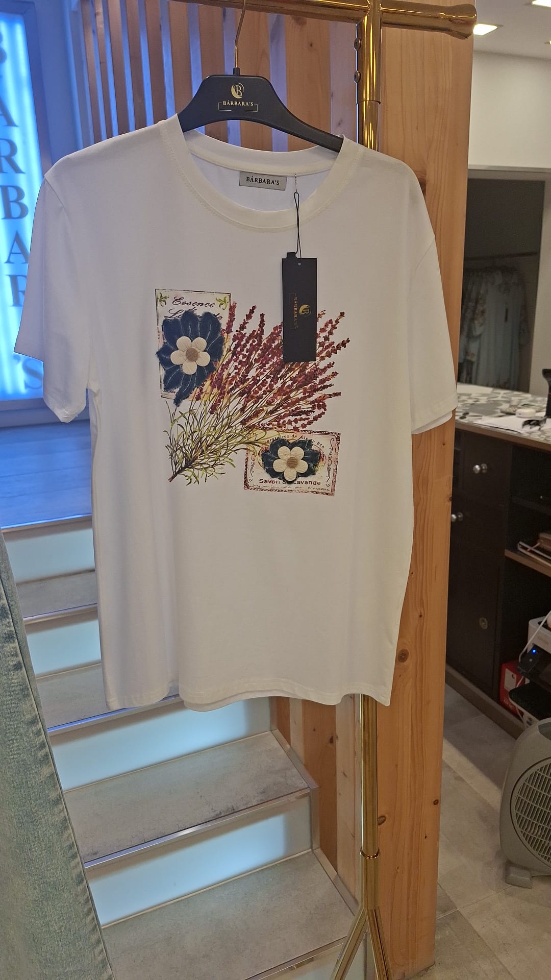 T-shirt Branca Estampado Floral