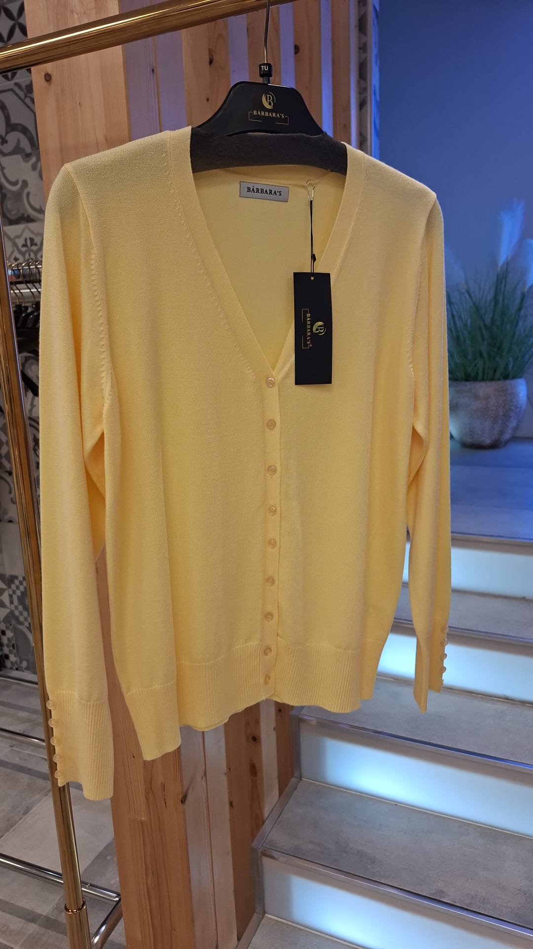 Casaco Amarelo Cardigan