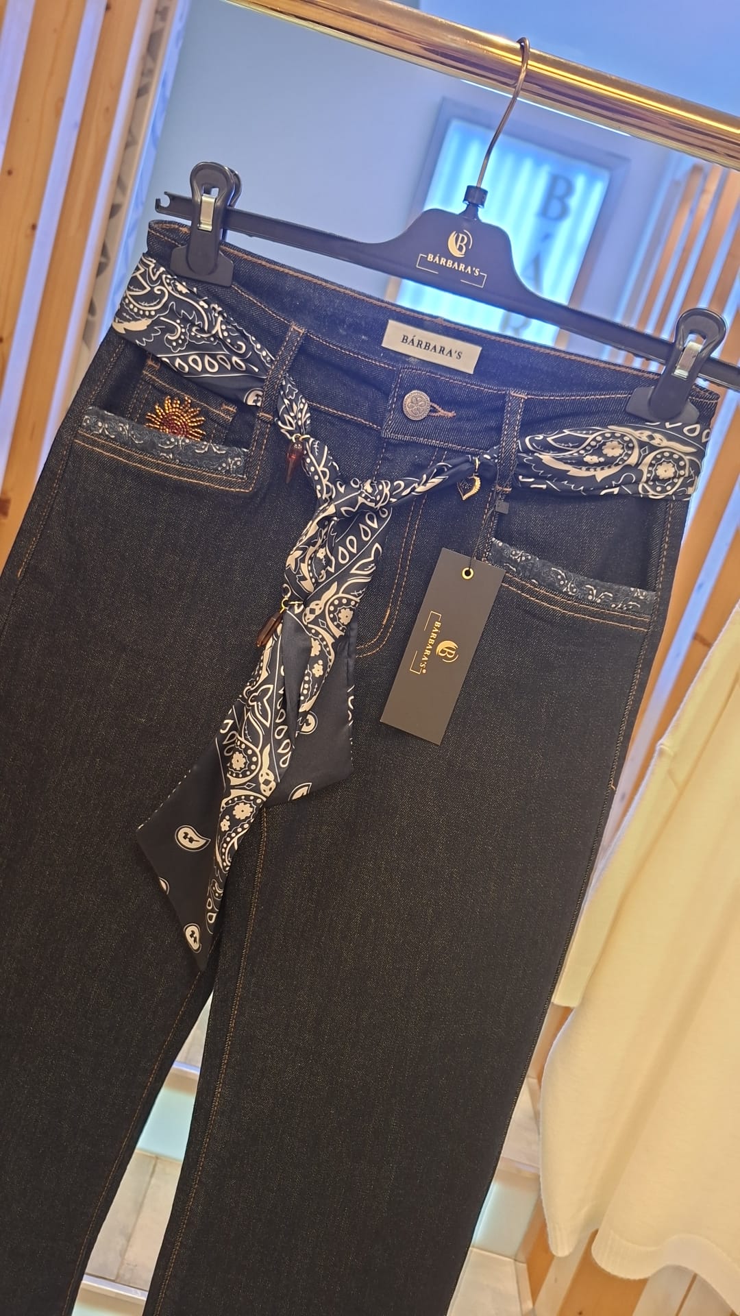 Conjunto Calças + Camisola — Bárbara
