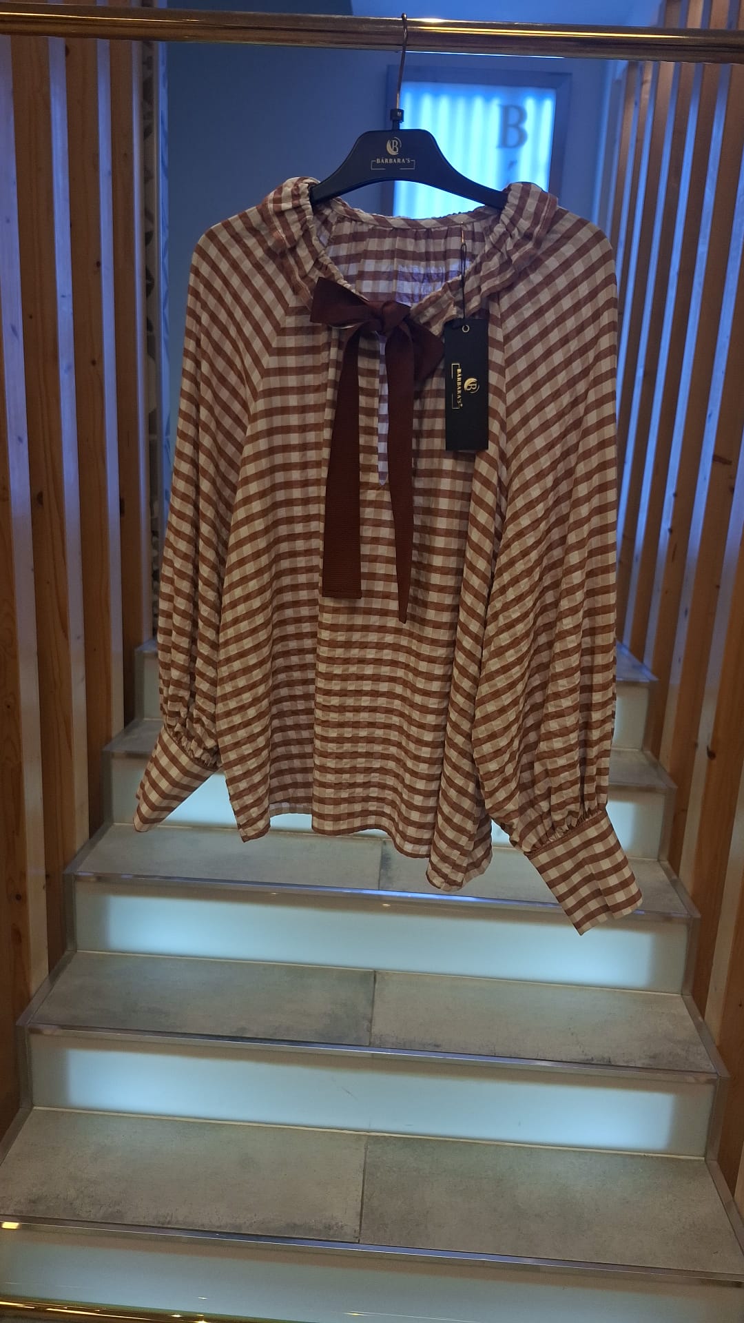 Blusa Padrão com Laço