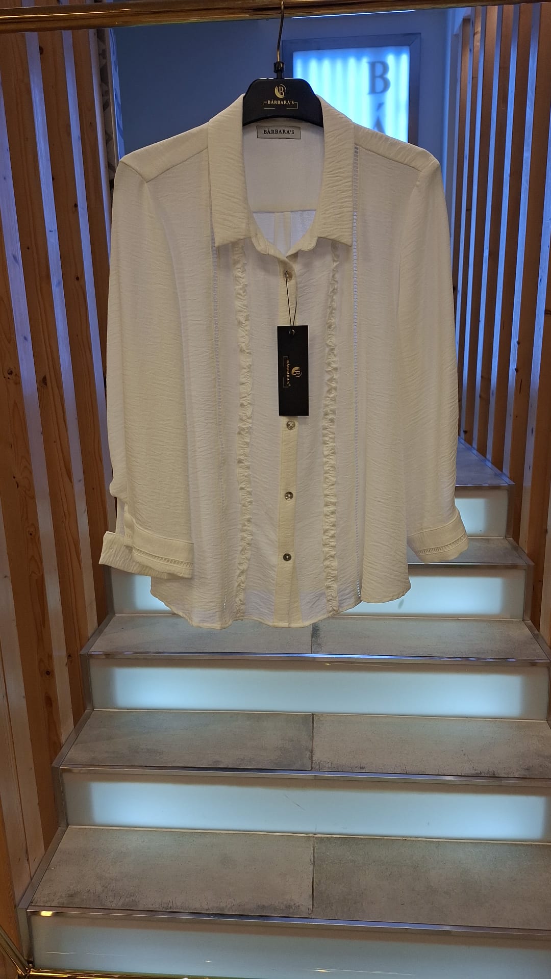 Blusa Branca com Renda