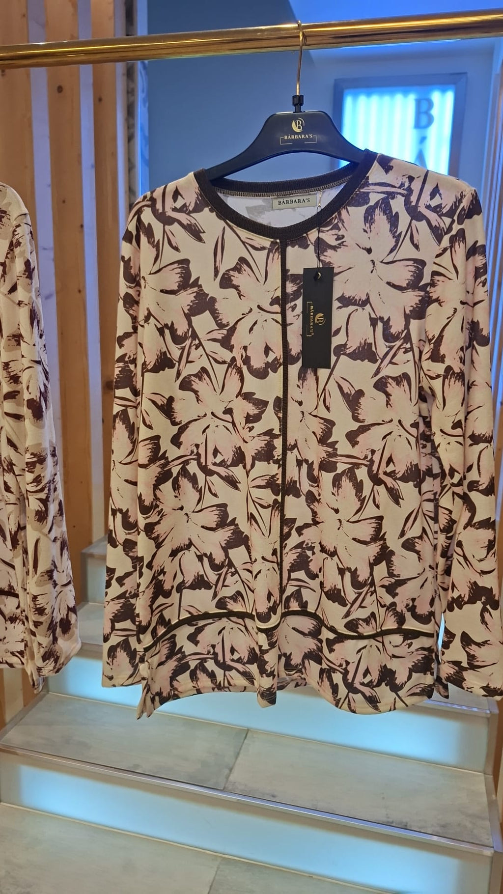 Blusa Floral Bege e Castanho